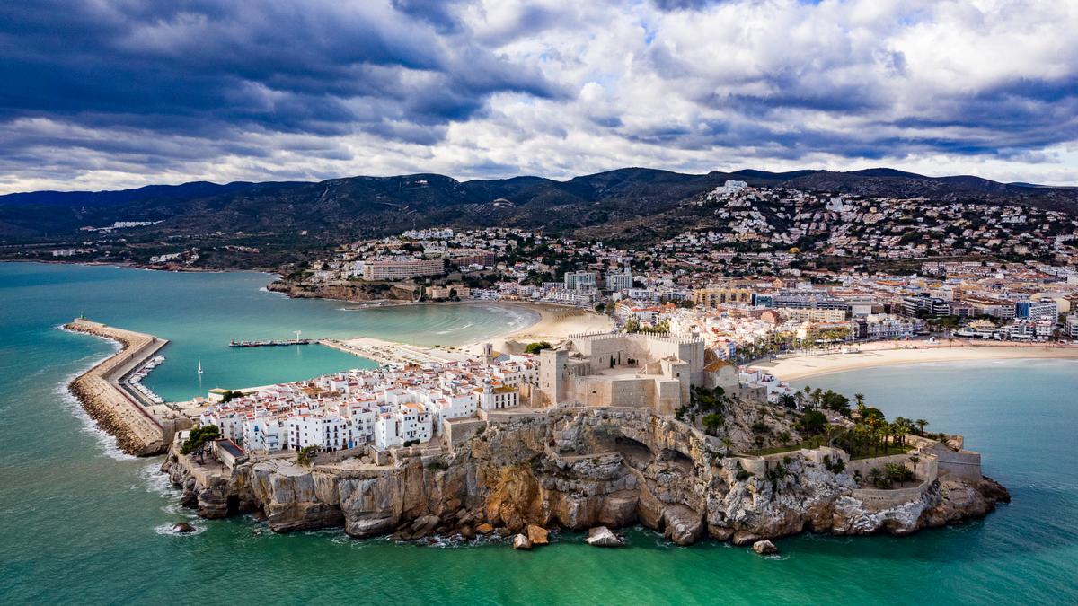 Vista aérea de Peñíscola donde se puede contemplar el Castillo del Papa Luna.