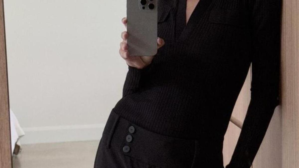 Pantalón de pinzas de Zara.