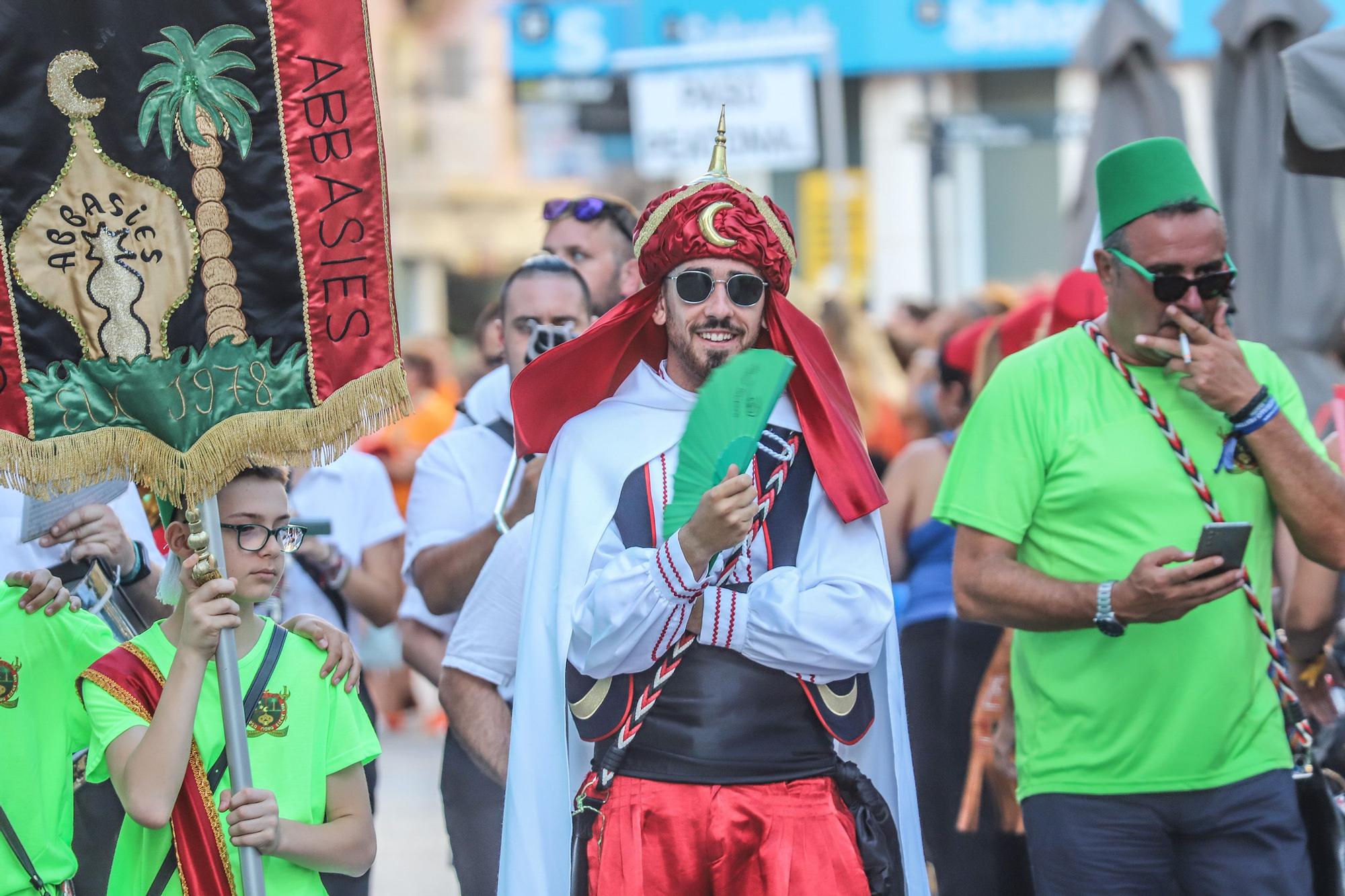 Los Moros y Cristianos de Elche recuperan su Entraeta