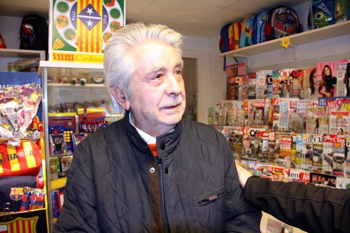 Diego Tripiana, un dels afortunats amb el tercer premi venut a Cardona. Diego Tripiana, un dels afortunats amb el tercer premi venut a Cardona.