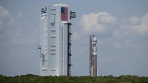 Lanzamiento de la nave espacial comercial Starliner en un cohete Atlas V.