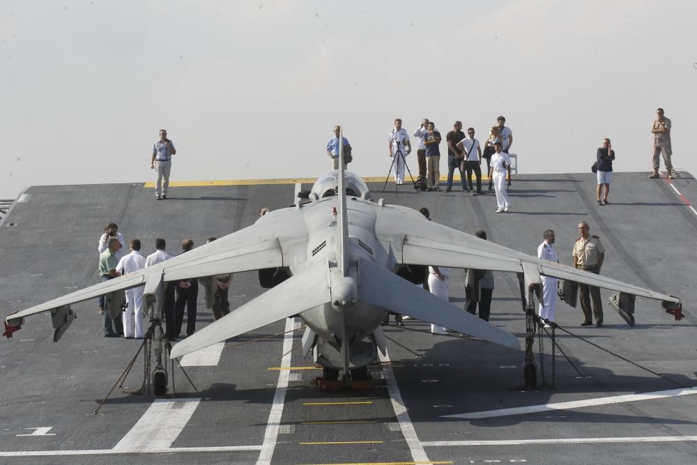 Visita al portaaeronaves Juan Carlos I