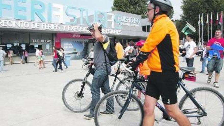 Cerco a los peores aires A la Feria, en bicicleta