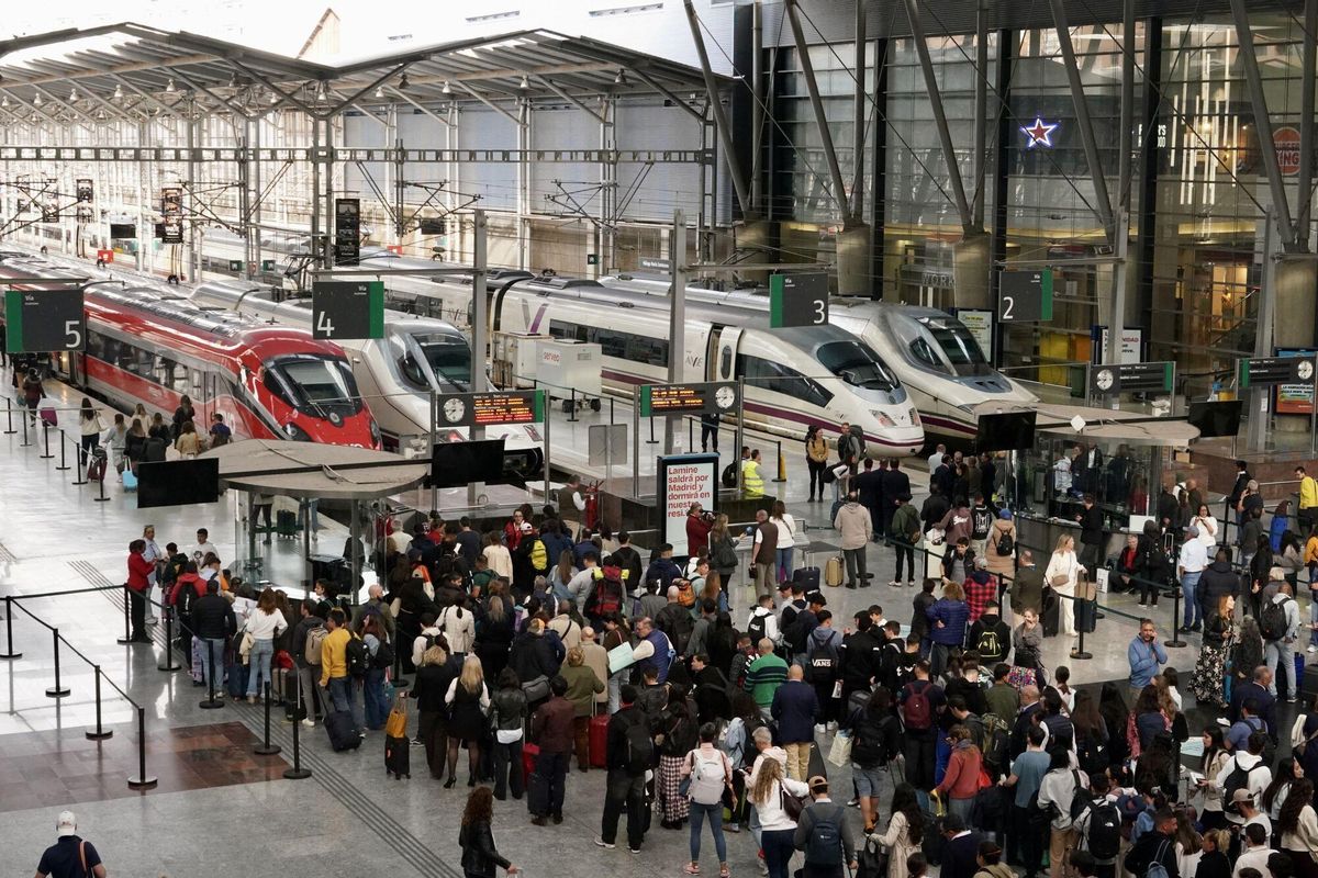 L’enterrament íntim de l’AVE low cost L’enterrament íntim de l’AVE low cost