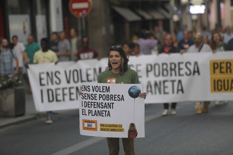 Manifestación de Pobresa Zero en València