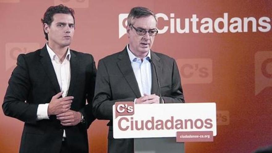 Ciudadanos estudiaría la limitación de redes sociales ante un estado de excepción