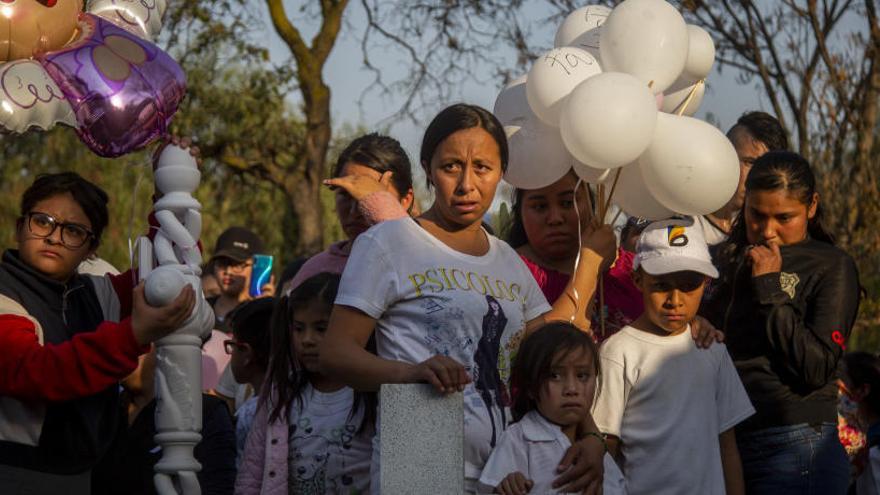 Una imagen del funeral de Fátima Cecilia, una niña de siete años que fue encontrada muerta después de ser secuestrada.