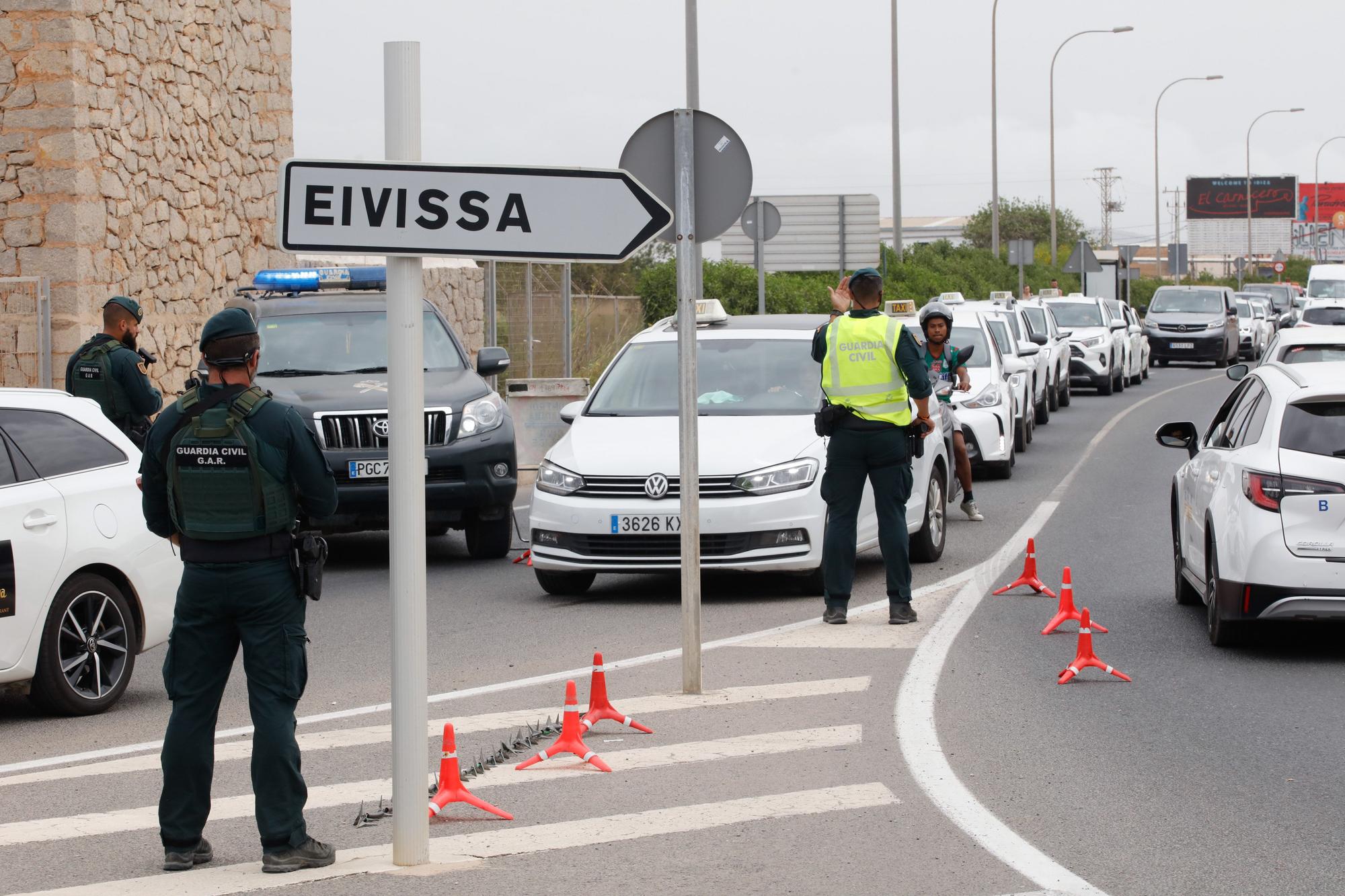 Vigilancia del grupo GAR de la Guardia Civil en Ibiza.