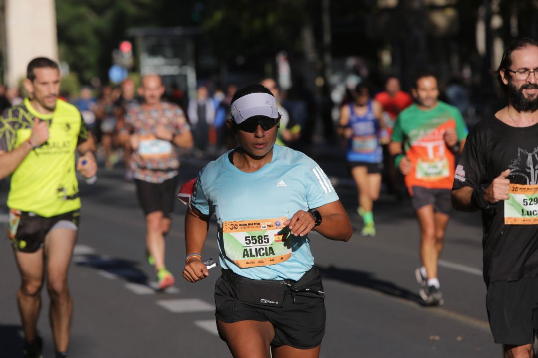 FOTOS | Búscate en el Medio Maratón Valencia 2021