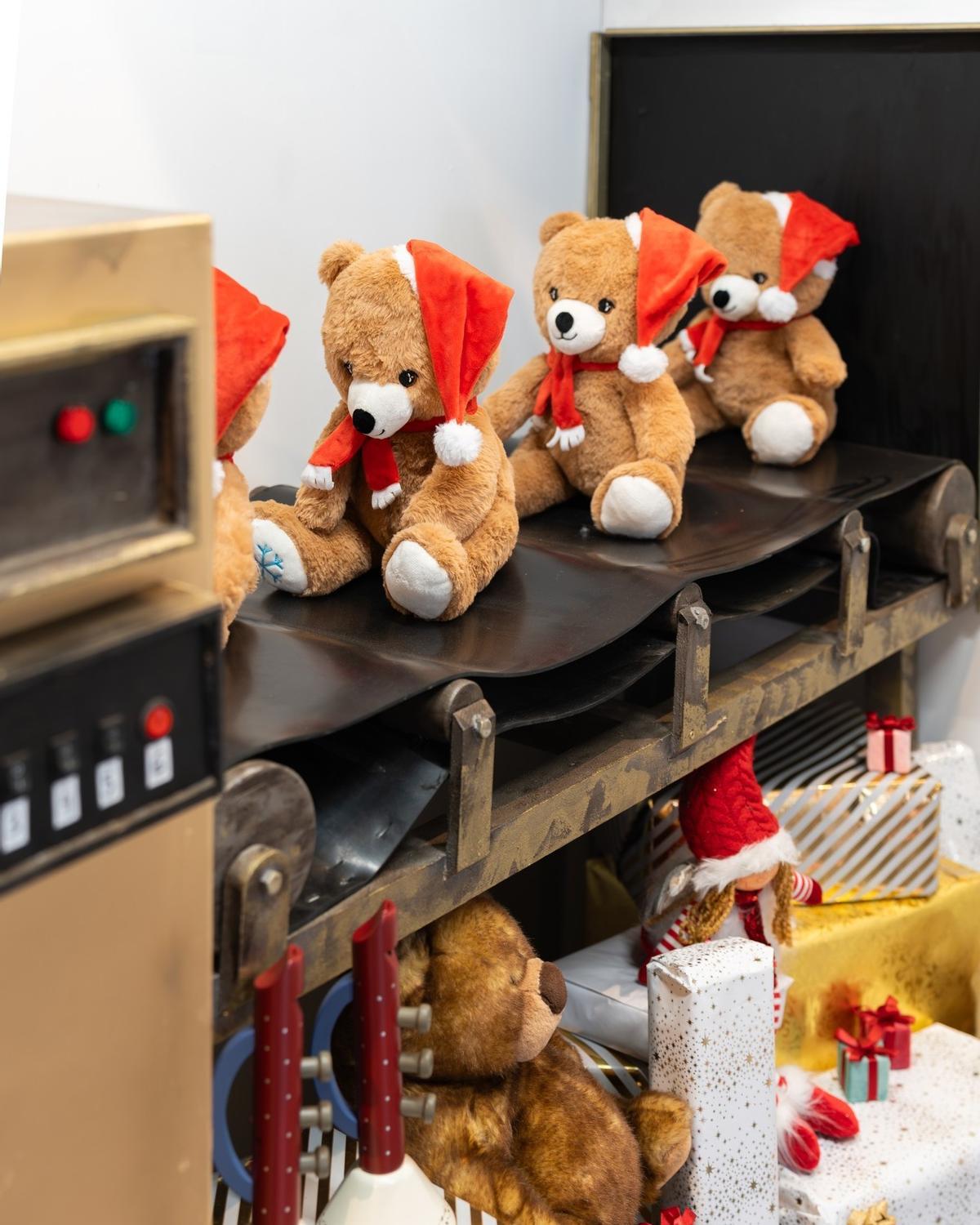 Papá Noel se muda de Laponia a Málaga con este nuevo poblado navideño