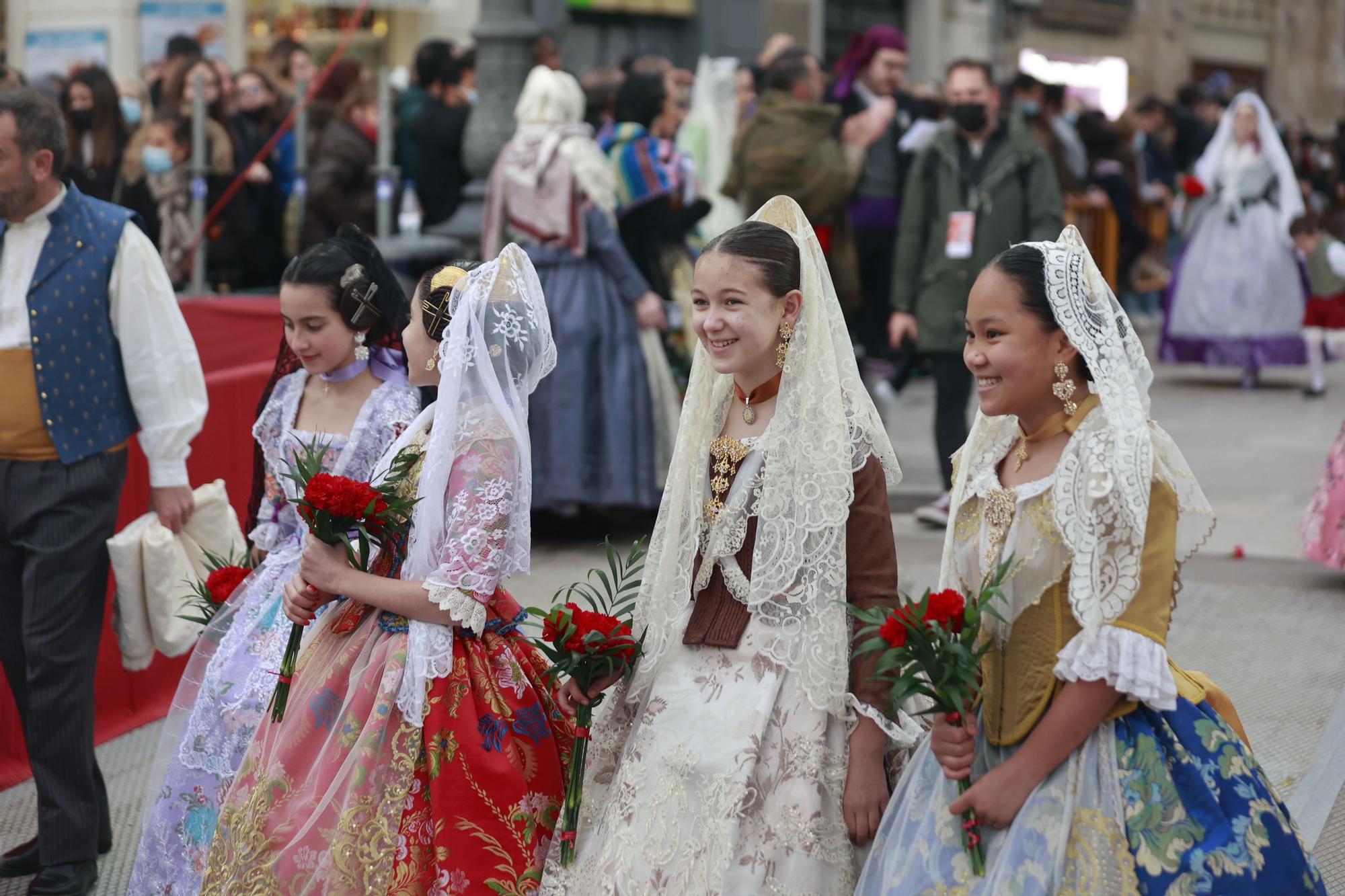 Búscate en el segundo día de ofrenda por la calle Quart (entre las 18:00 a las 19:00 horas)