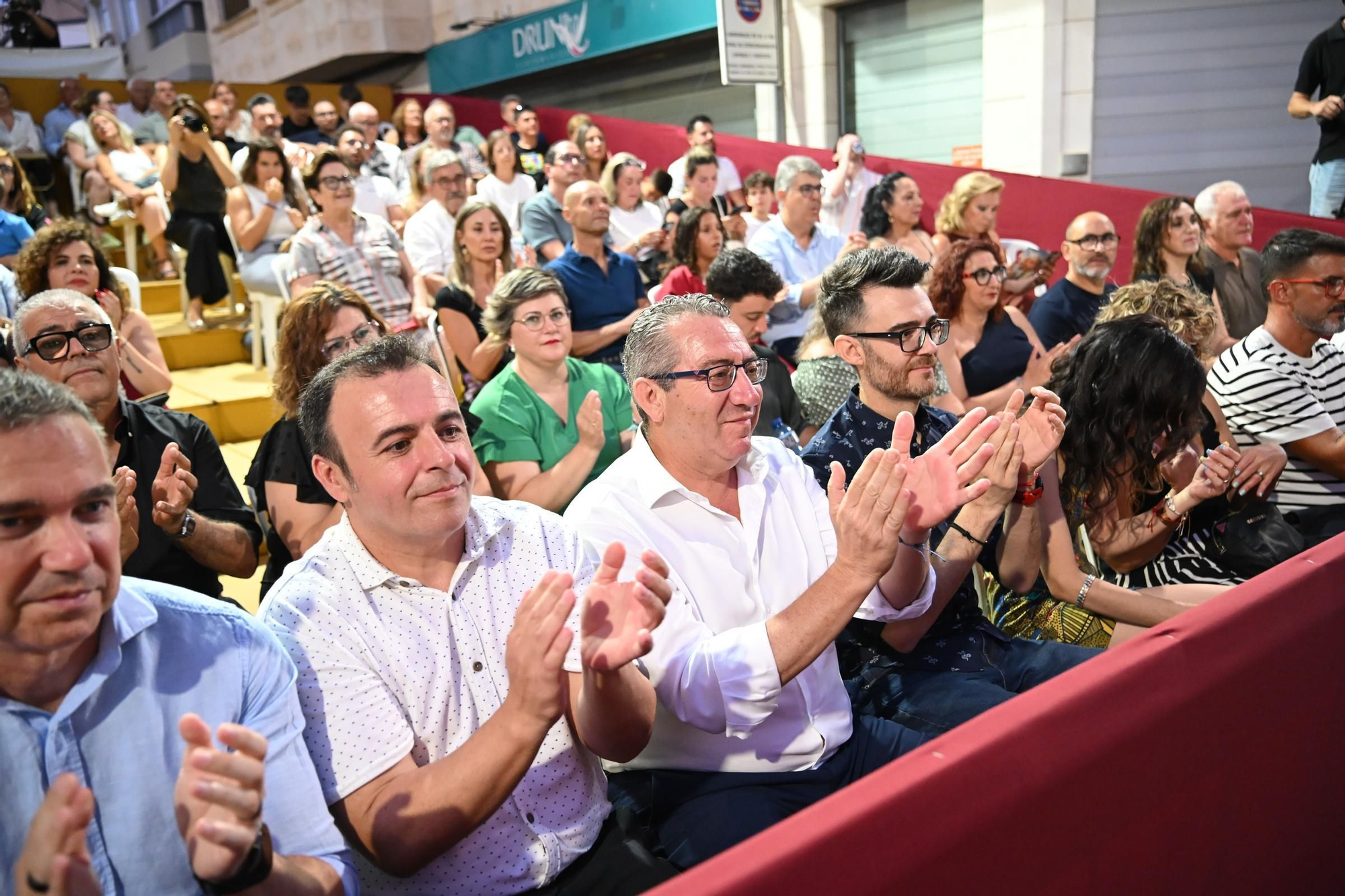 Las mejores imágenes de la Entrada Cristiana de las fiestas de Novelda