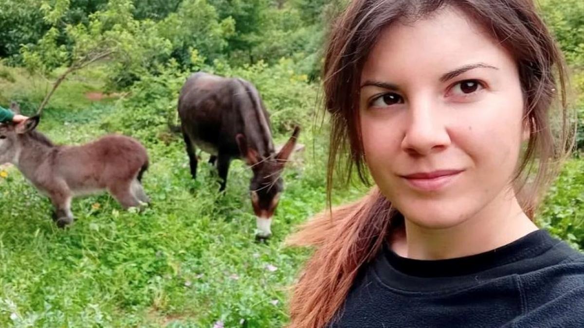 Nazaret, la &#039;youtuber&#039; extremeña que cuenta su día a día en el campo.