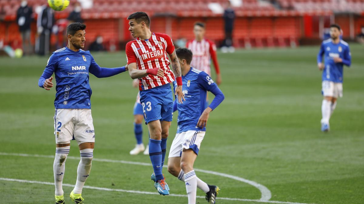 En imágenes: el derbi entre el Sporting y el Real Oviedo