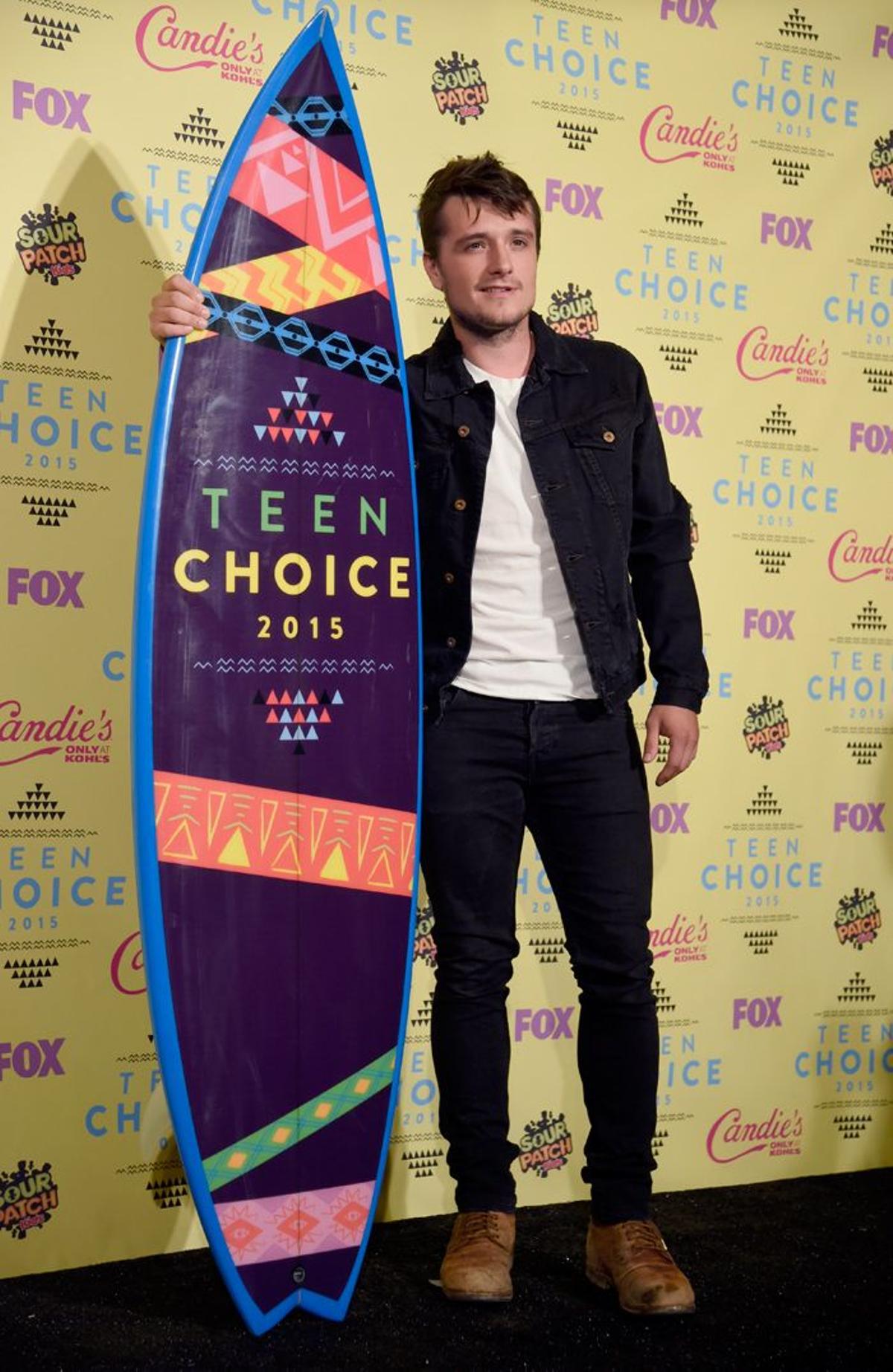 Josh Hutcherson en los Teen Choice Awards 2015