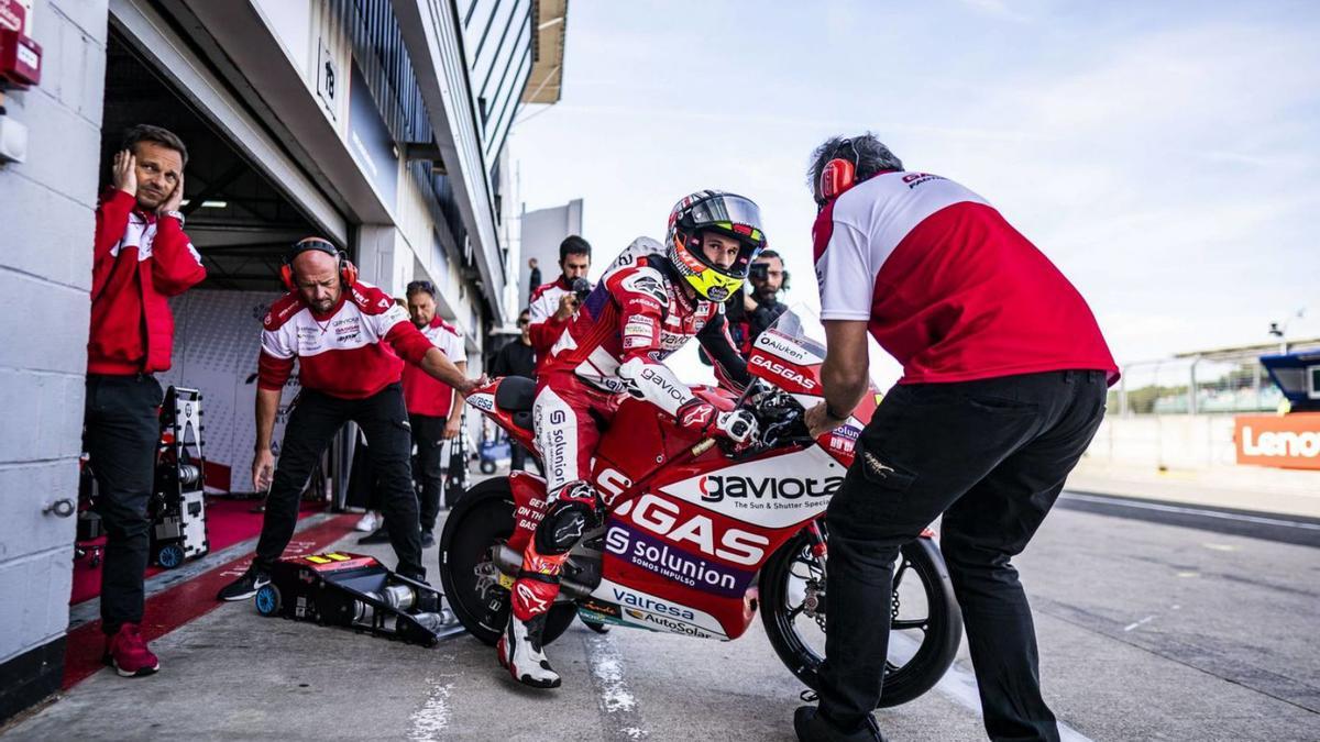 Sergio García-Dols, en un momento del entrenamiento de ayer en Silverstone. | GAVIOTA GASGAS ASPAR