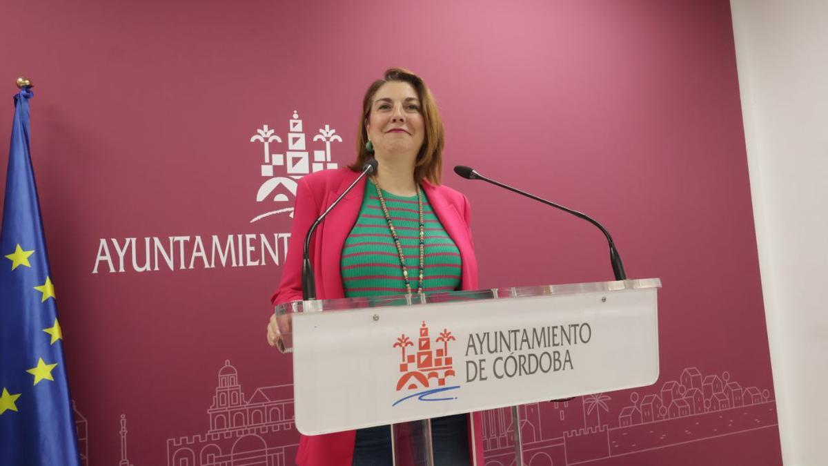 La delegada de Servicios Sociales, Eva Contador, ha ofrecido datos de la lista de espera de Servicios Sociales.