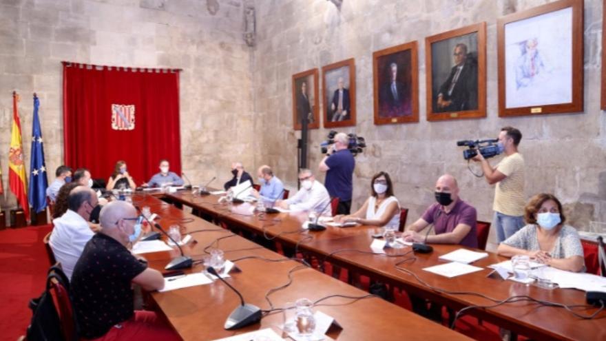 La presidenta Francian Armengol hah presidido esta mañana el Consell Balear de Transports Terrestres.