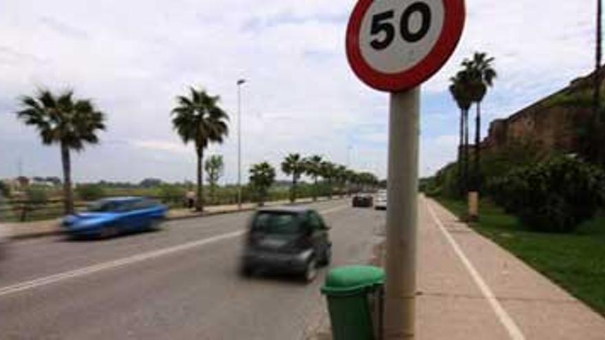 Los conductores de Badajoz piden que se controle el límite de velocidad en Circunvalación