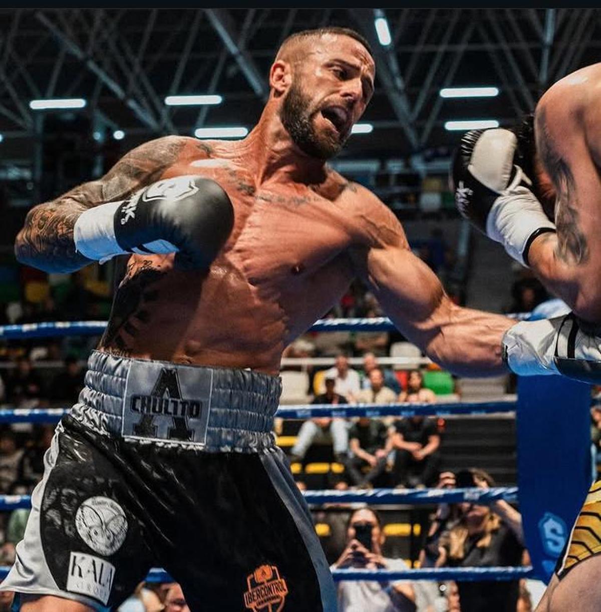 Sergio Pertegás durante un combate