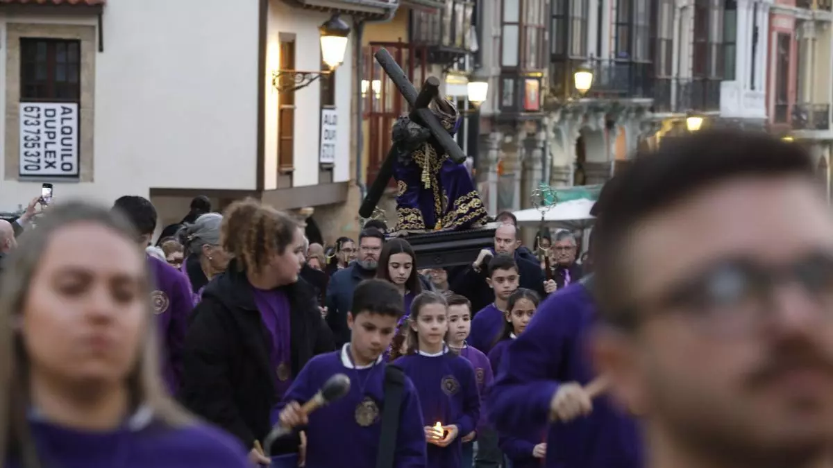 Jesusín de Galiana regresa a su capilla tras la novena