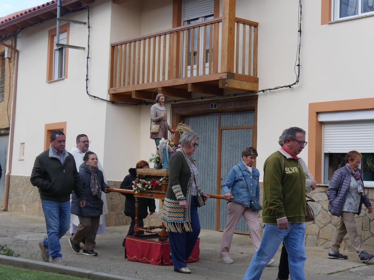 GALERÍA | La Fiesta de San Isidro en Camarzana de Tera, en imágenes