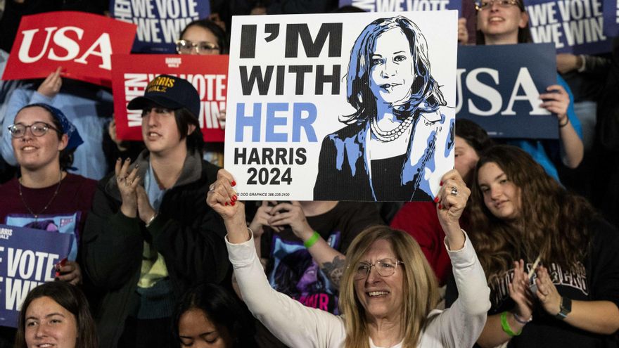 La sombra de Biden y la defensa del estatus quo hunden a Kamala Harris y los demócratas