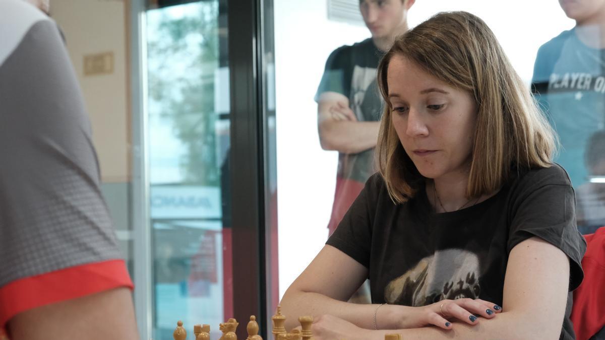 Medio centenar de ajedrecistas ciegos disputan el Open FEDC en Benidorm -  Superdeporte