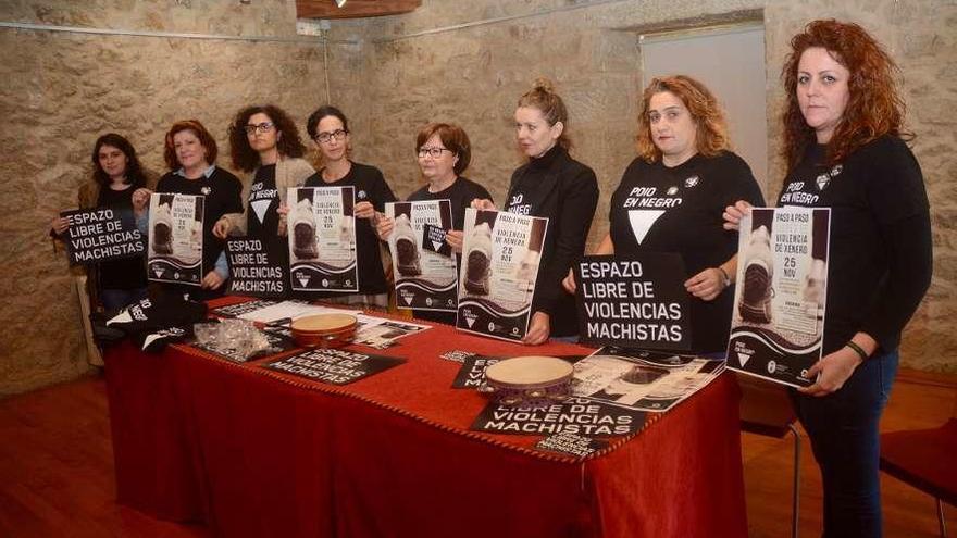 Miembros del CIM, Armadiña y Ronsel con Fernández y Caldas en la presentación de la campaña. // R.V.