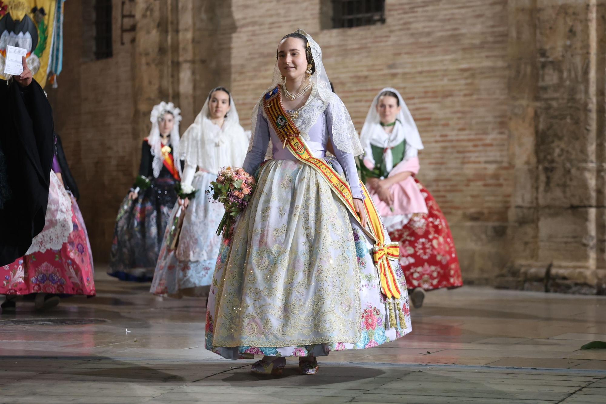 Las falleras mayores de las comisiones en la Ofrenda del 18 de Marzo (y II)