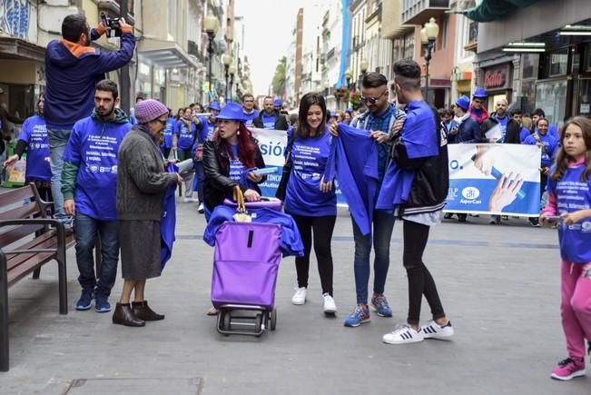 Marcha azul para celebrar el Dia Mundial de ...