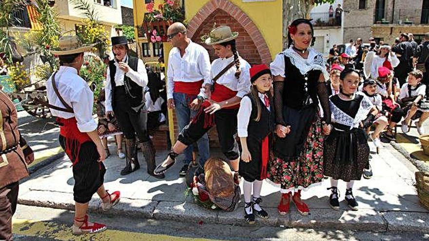 La festa de Sant Isidre es manté a Cabanes des de fa dècades, al mes de maig.