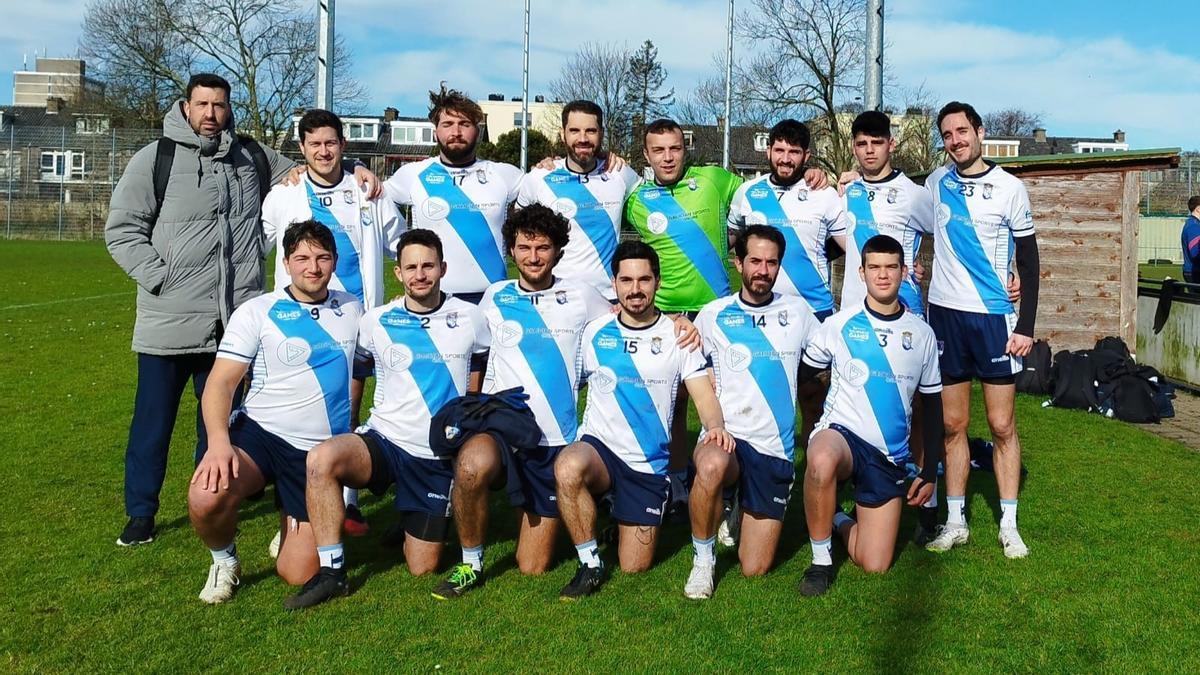 A selección galega masculina de fútbol gaélico foi subcampioa no torneo internacional da Haia.