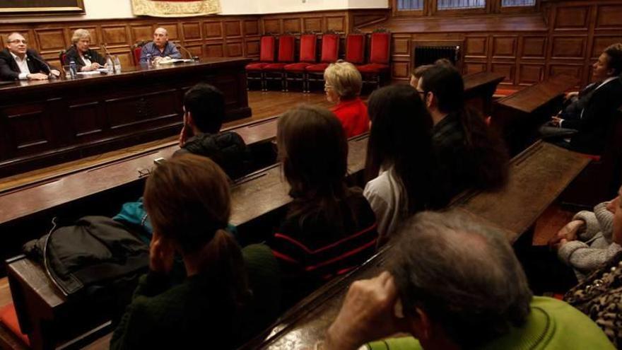 Un momento de la conferencia de José Manuel Berrocal, ayer, en la Universidad.