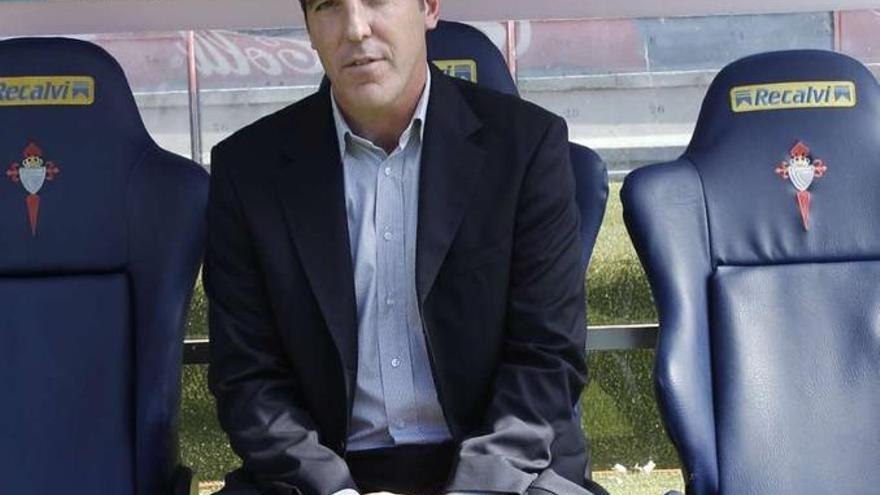 Eduardo Berizzo, en el banquillo del Celta en Balaídos, el día de su presentación.