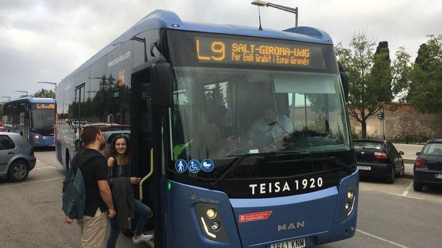 Salt manté les bonificacions de les targetes de transport als estudiants