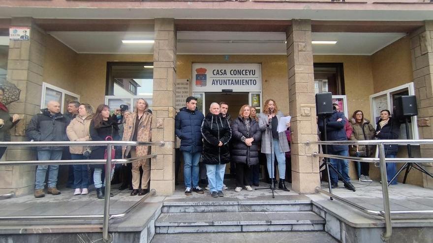 Llanera reivindica el autocuidado femenino como un derecho político y social en el Día de la Mujer