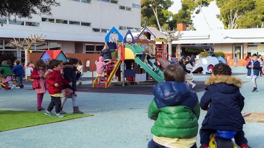 Los padres podrán conversar con los maestros de Infantil y Primaria /Liceo  Francés