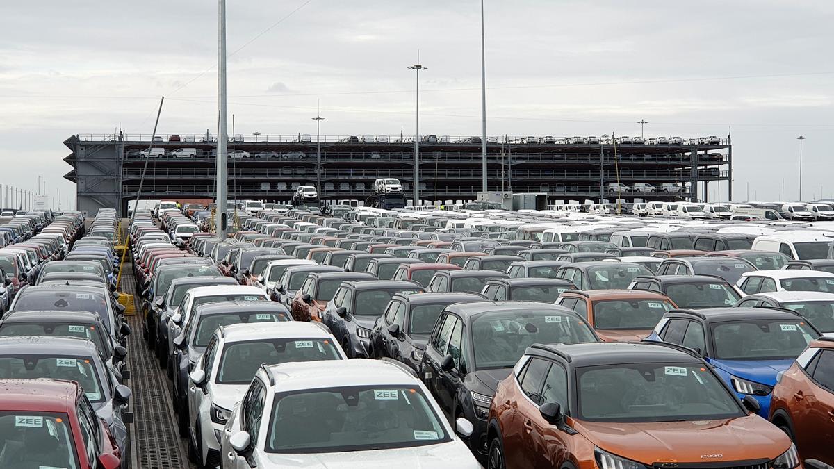 Coches de Stellantis en Bouzas.