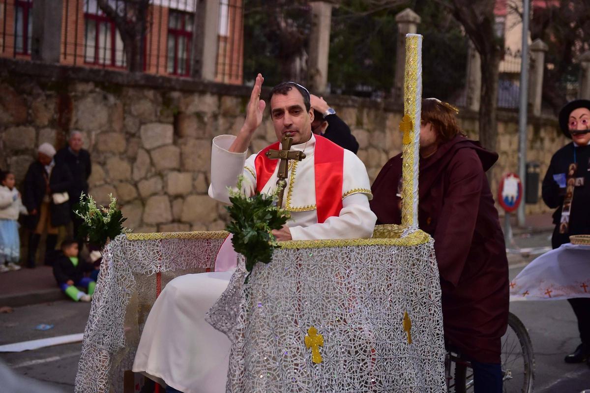 Fotogalería | El Carnaval de Navalmoral de la Mata exhibe su mejor cara cargada de innovación, alegría y creatividad