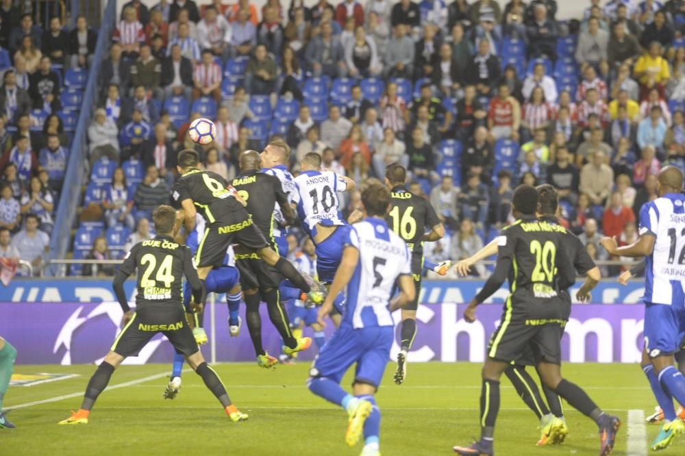 El Dépor logra la victoria ante el Sporting