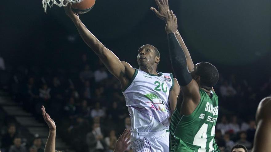 El Unicaja, pisoteado por el Darussafaka