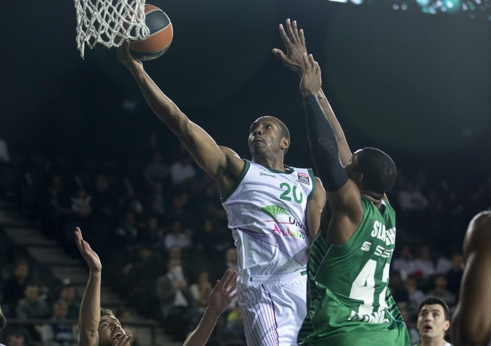 Euroliga | Darussafaka 78-55 Unicaja