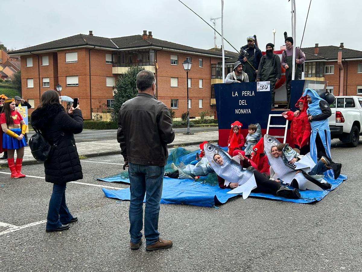 EN IMÁGENES: Salas celebra su carnaval por todo lo alto con 200 personas y 45 inscripciones