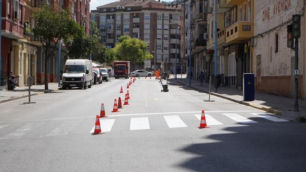 Actuación en la calle Cosmògraf Ramírez, entre la plaza de toros y el cuartel de la Guardia Civil.