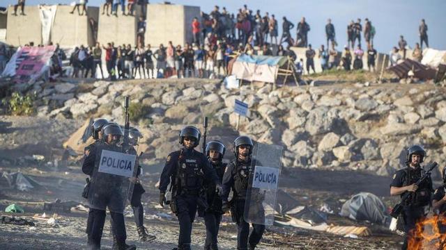 Agents de la Policia Nacional desplegats a Ceuta després de la crisi per l’arribada de migrants