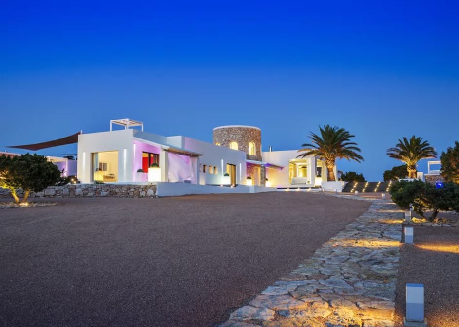 Así es la villa de lujo que se alquila en Tagomago