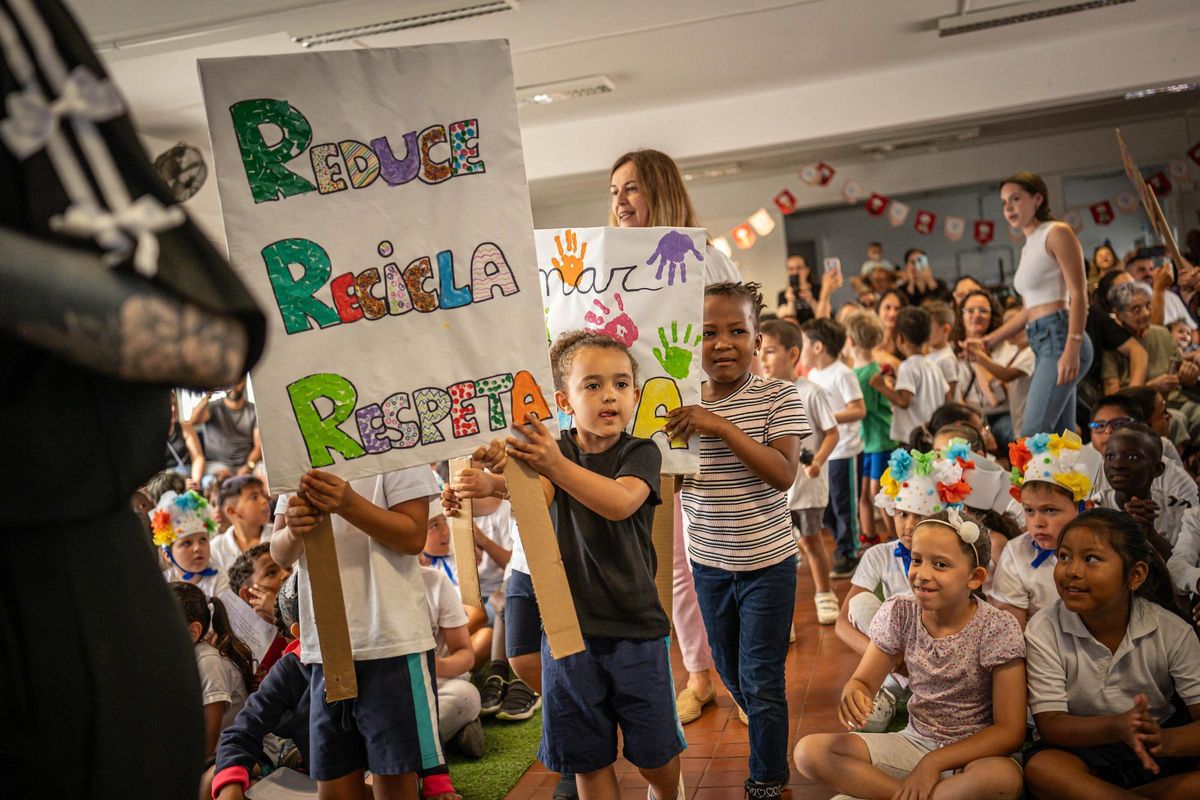 El colegio Los Verodes celebra la feria del turismo sostenible