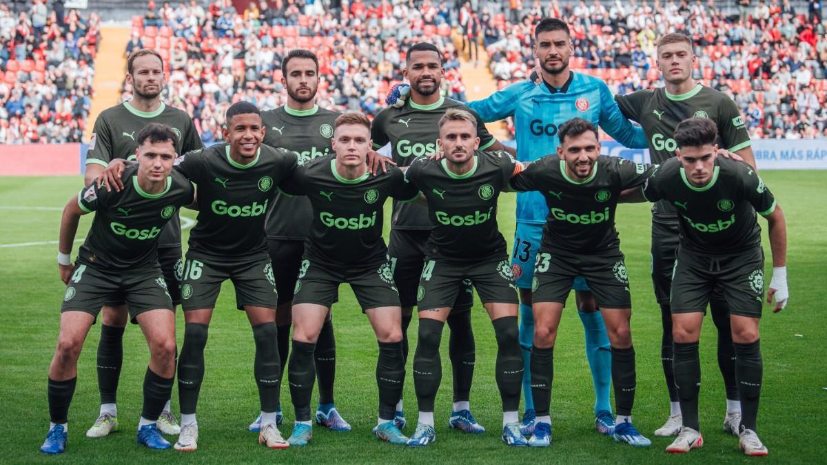 El once del Girona ante el Rayo