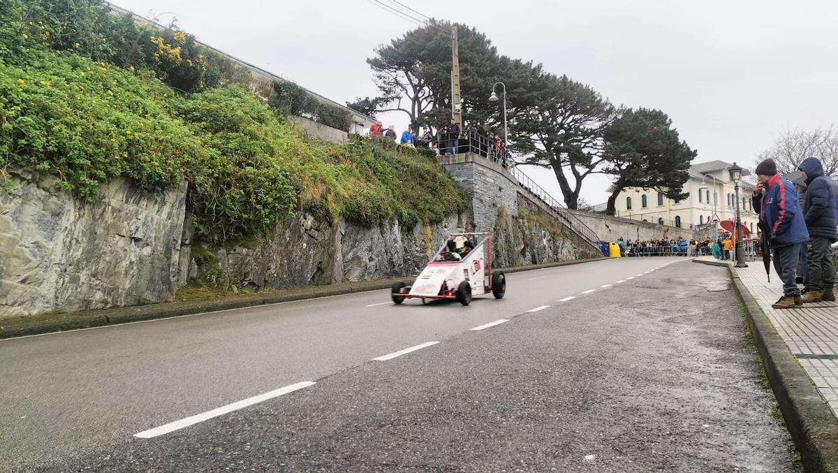 En imágenes: encuentro de autos locos en Luarca